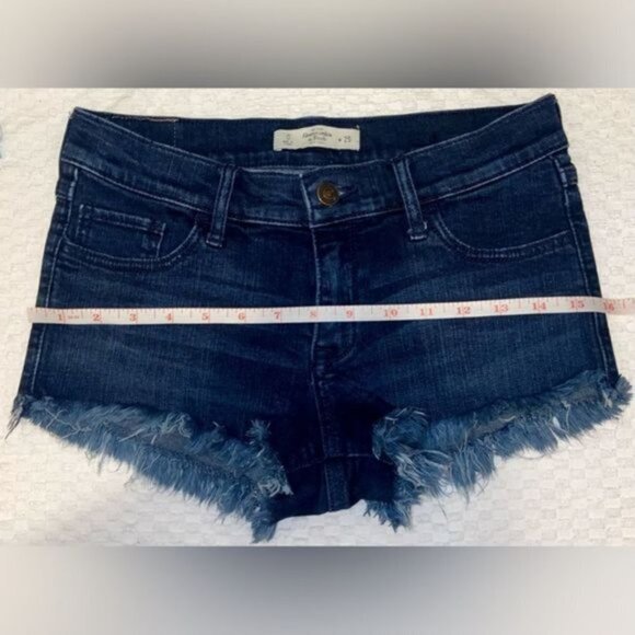 Women’s Abercrombie&Fitch stretchy cut off jean Shorts size 0/W25 - Picture 9 of 13